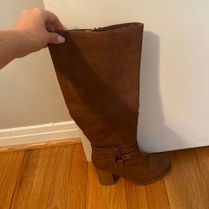 High heeled boots, brown. 7.5. Good condition.